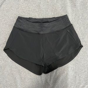 Outdoor Voices The Exercise 2.5” Short - Size M NWT